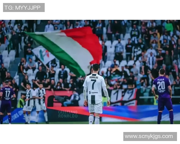 足球明星们齐聚一堂送上祝福祝贺C罗再创辉煌成就与传奇人生